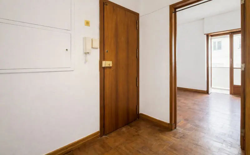Shared space in No. 11 right