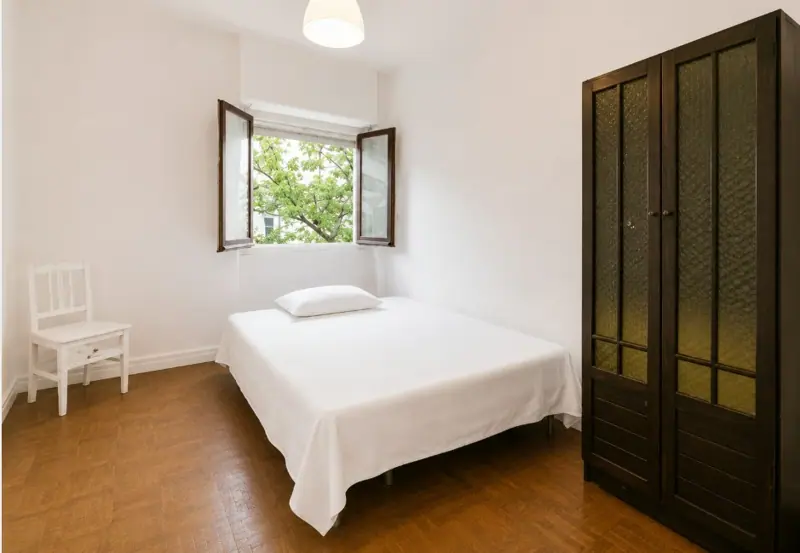 Room LP202, No. 13 right